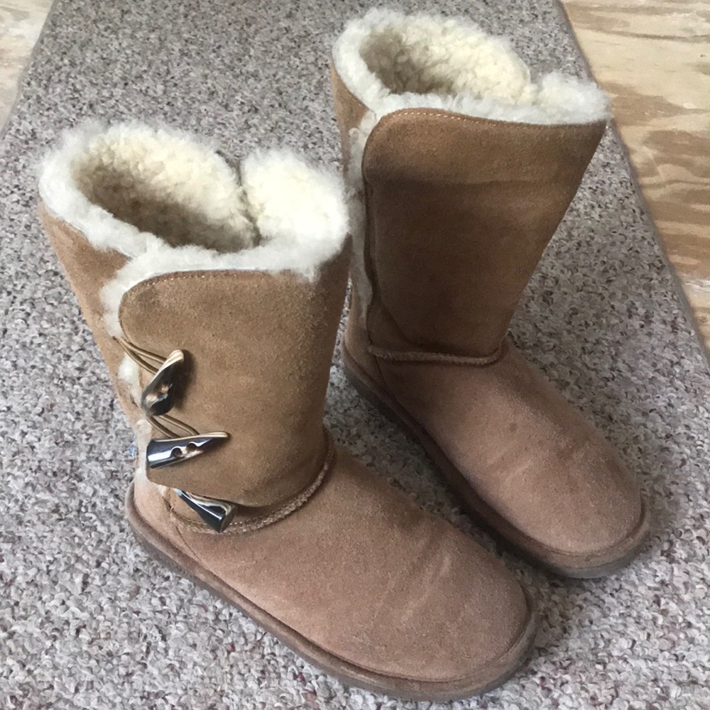 Bearpaw boots